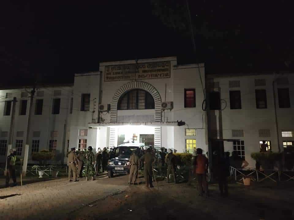 கொரோனாவால் வந்த விபரீதம் ; அனுராதபுரம் சிறையில் துப்பாக்கிச் சூடு ; ஒருவர் பலி; நால்வர் காயம் 7