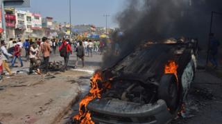 டெல்லி வன்முறை: 13 பேர் பலி, போராட்டக்காரர்கள் அகற்றம், பள்ளிகளுக்கு விடுமுறை 3