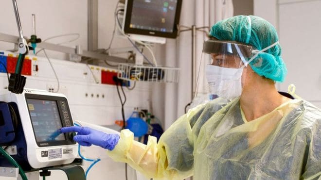 கொரோனா வைரஸ்: உயிர் காக்கும் வென்டிலேட்டர்கள் செயல்படுவது எப்படி? 4