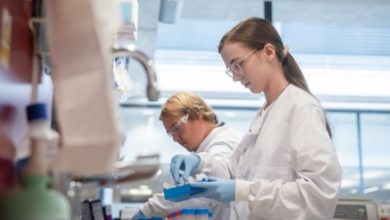 OXFORD UNIVERSITY/JOHN CAIRNS