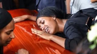 737 மேக்ஸ் விமான விபத்து: இறந்தவர்களின் குடும்பங்களுக்கு 100 மில்லியன் டாலர் இழப்பீடு 5