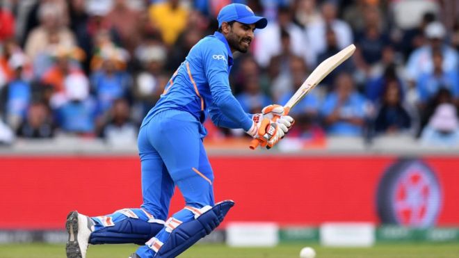 ரவீந்திர ஜடேஜா: ’நான் அரைகுறை கிரிக்கெட் வீரனல்ல’ - தோல்வியில் மிளிர்ந்த போராளி 11