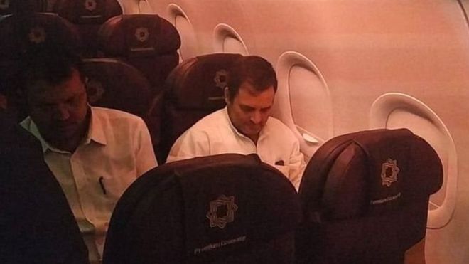 ஸ்ரீநகர் விமான நிலையத்தில் இருந்து திருப்பி அனுப்பப்பட்டார் ராகுல் காந்தி 9