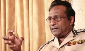 இலங்கைக்கு எதிரான போர் குற்றச்சாட்டுகள் : மனிதாபிமானச் சட்டங்களின் ஊடாகவே அணுக முடியும் ; சரத் வீரசேகர 1