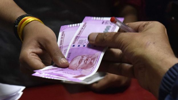 வங்கிகள் இணைப்பு: 'சாதாரண மக்களுக்கு எந்த பலனும் இல்லை' 7