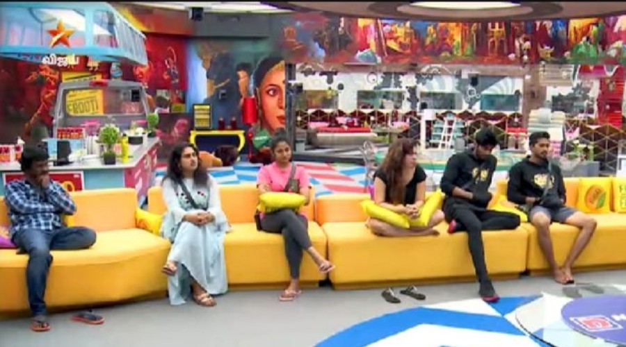 இந்த வாரம் பிக்பாஸ் வீட்டில் நாமினேட் ஆனவர்கள் இவர்கள் தான்..! 4