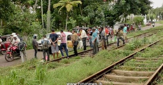 புகையிரதங்களில் மோதுண்டு நால்வர் பலி.....! 9