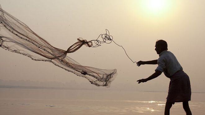 கியார் புயல்: கரை திரும்பாத 120 தமிழக மீனவர்கள் - கலக்கத்தில் உறவினர்கள் 7