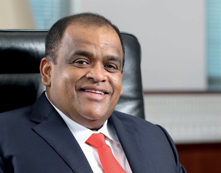 கொரோனாவை கட்டுப்படுத்தும் அவசர மருத்துவ சேவைக்காக 70 மில்லியன் ரூபாவை வழங்கிய தொழிலதிபர் 7