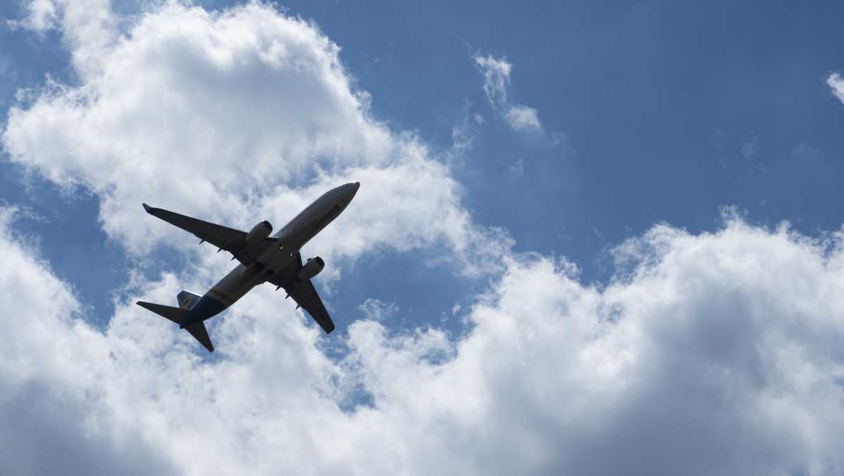 180 பயணிகளுடன் பயணித்த விமானம் விபத்துக்குள்ளானது.. 5