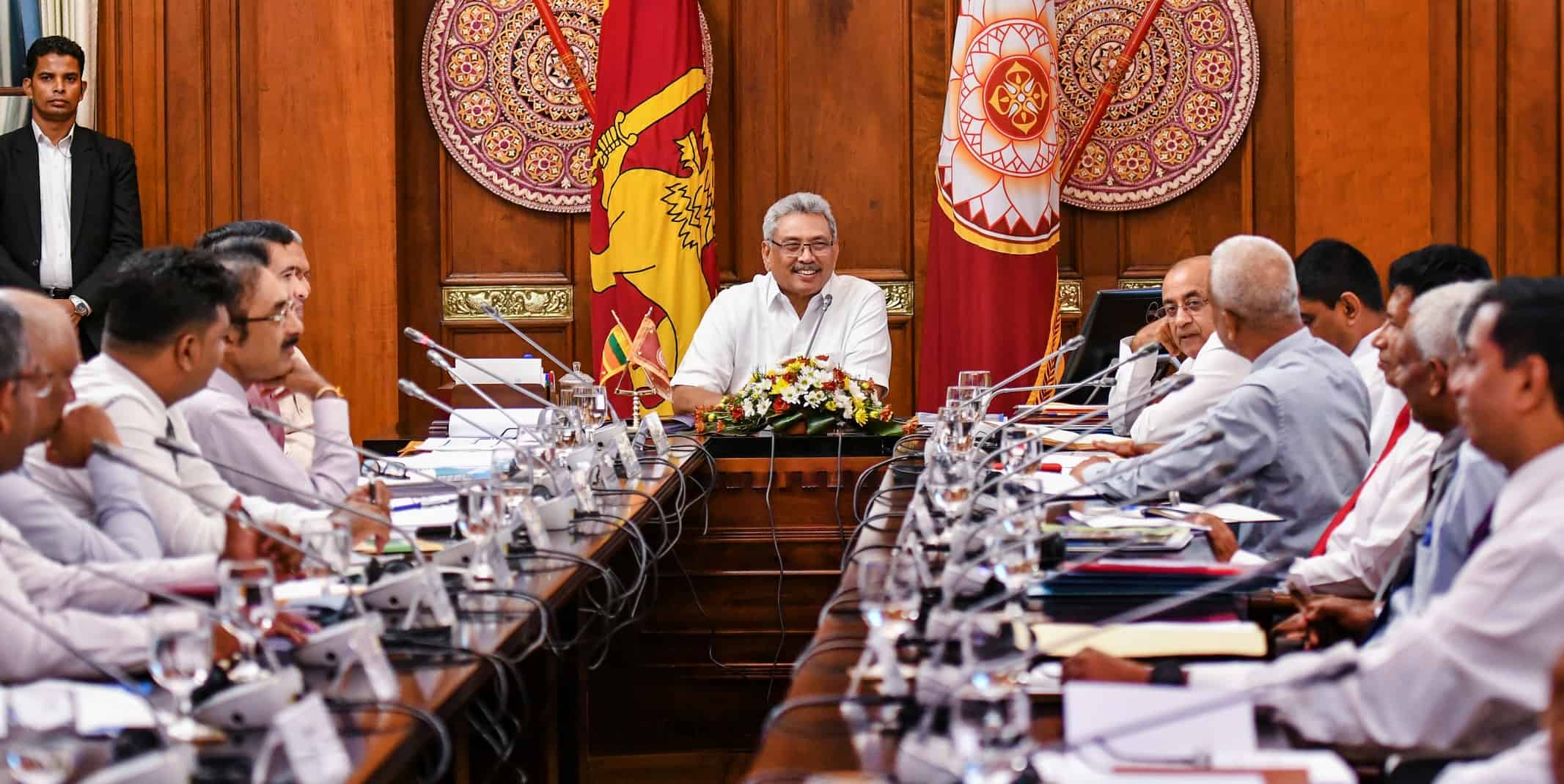 அரச நிறுவனங்களில் வினைத்திறனை மேம்படுத்துவதற்கு நேரடி கண்காணிப்பு அவசியம்: ஜனாதிபதி பணிப்பு 3